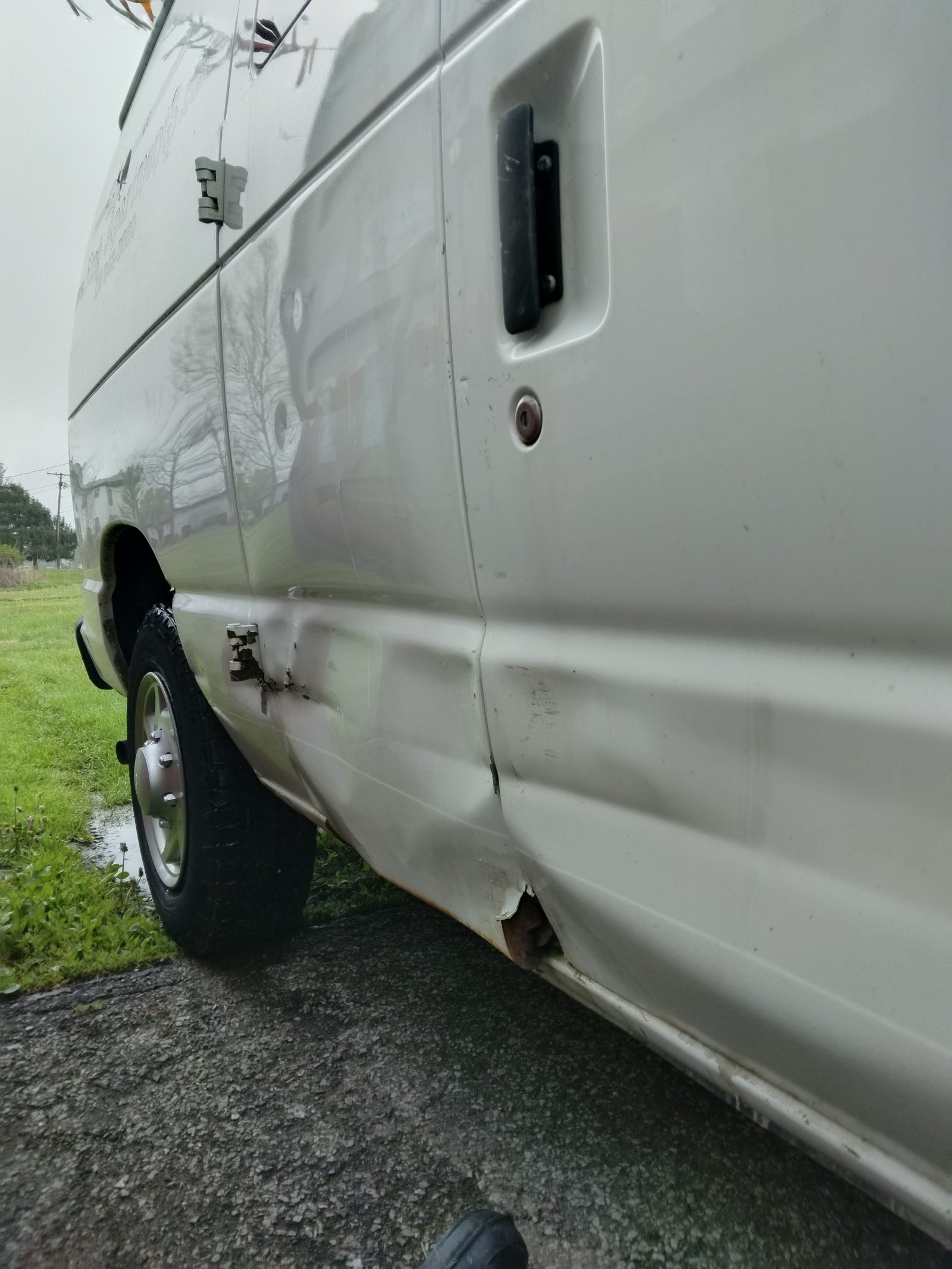 2012 Ford E-150 photo